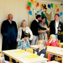 Parents and grandparents got to see the children's class room (Photo: Stian Lysberg Solum / Scanpix)